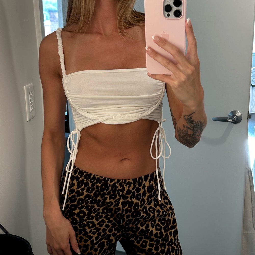 Areyouami white Artemis top size S like new